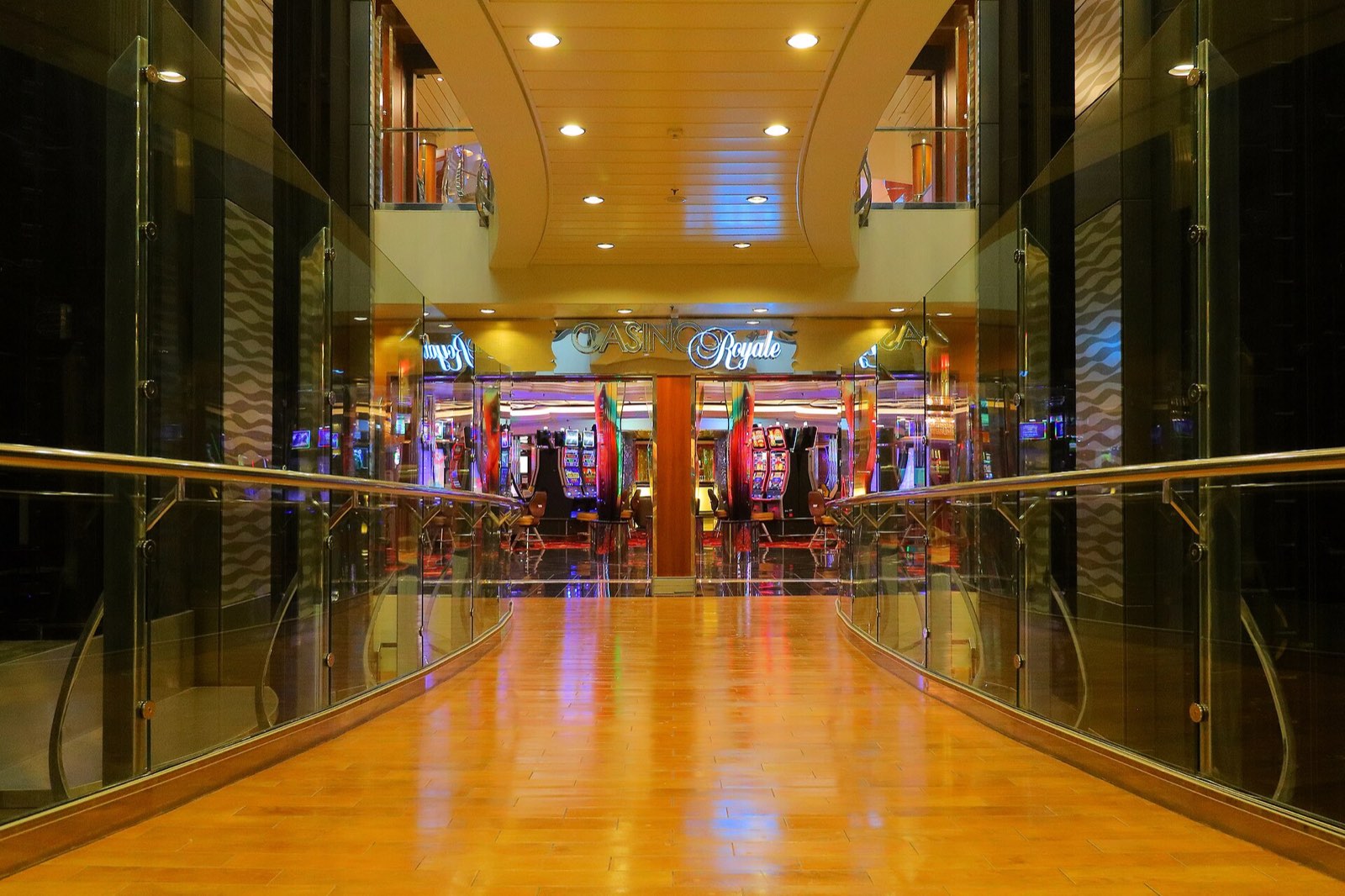 The casino on Allure of the Seas