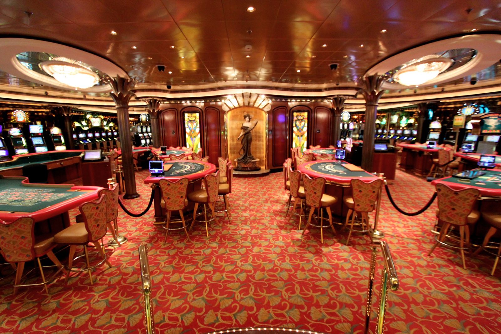 Casino Royale on Radiance of the Seas