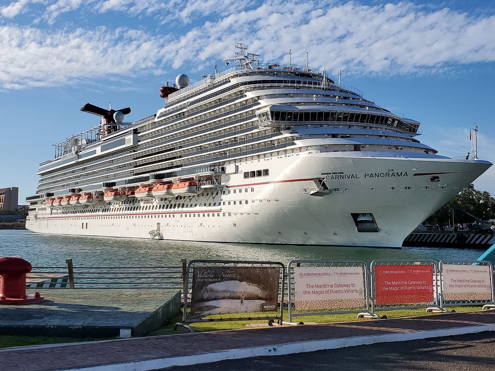 Carnival Panorama, exterior