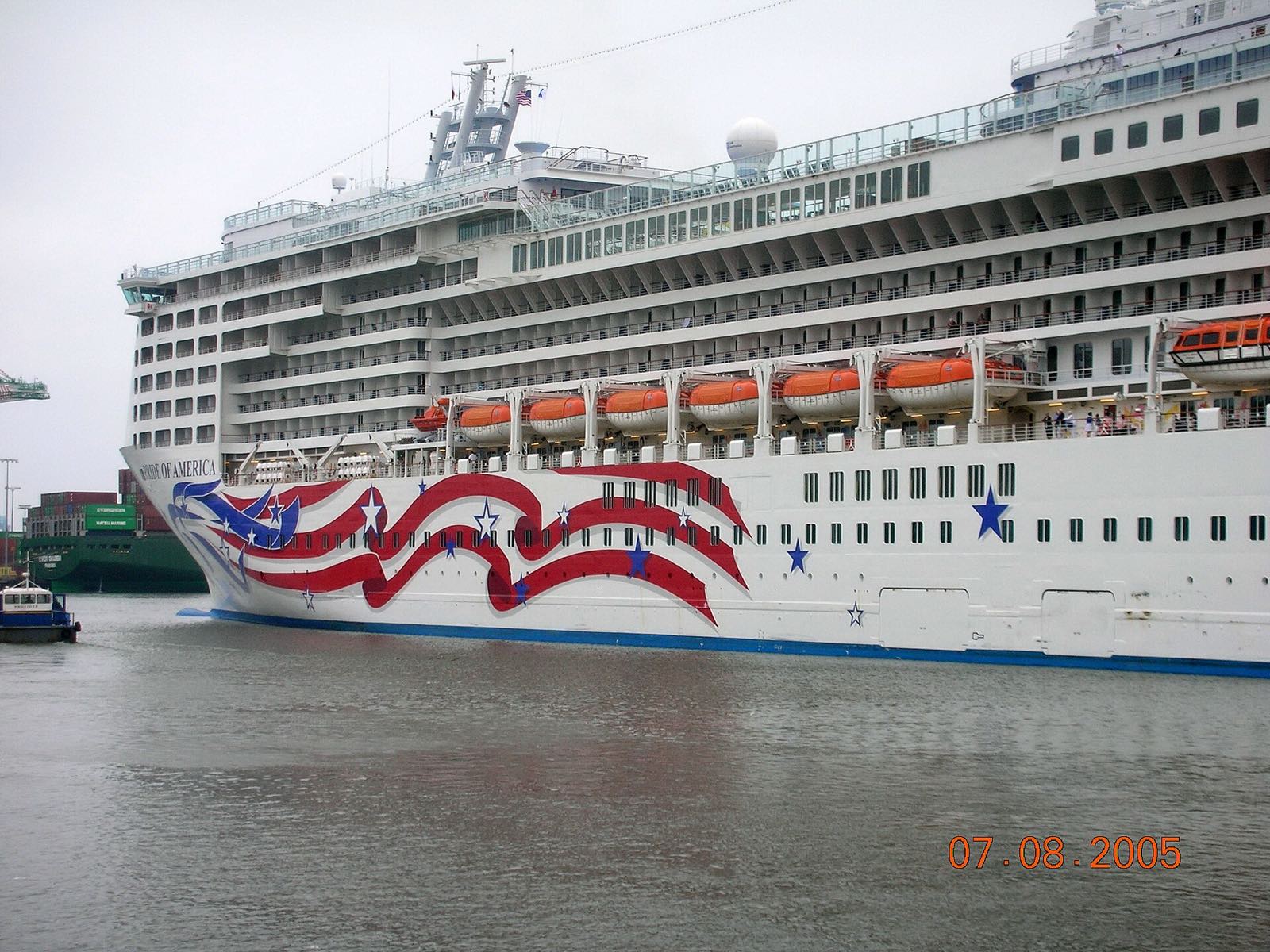 Pride of America, exterior