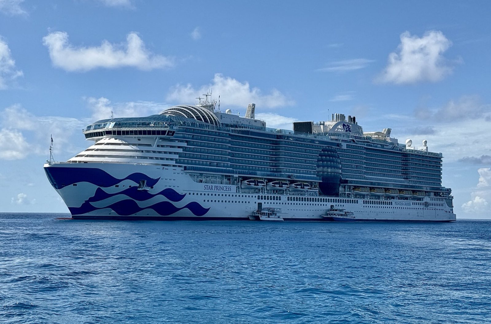 Star Princess, exterior