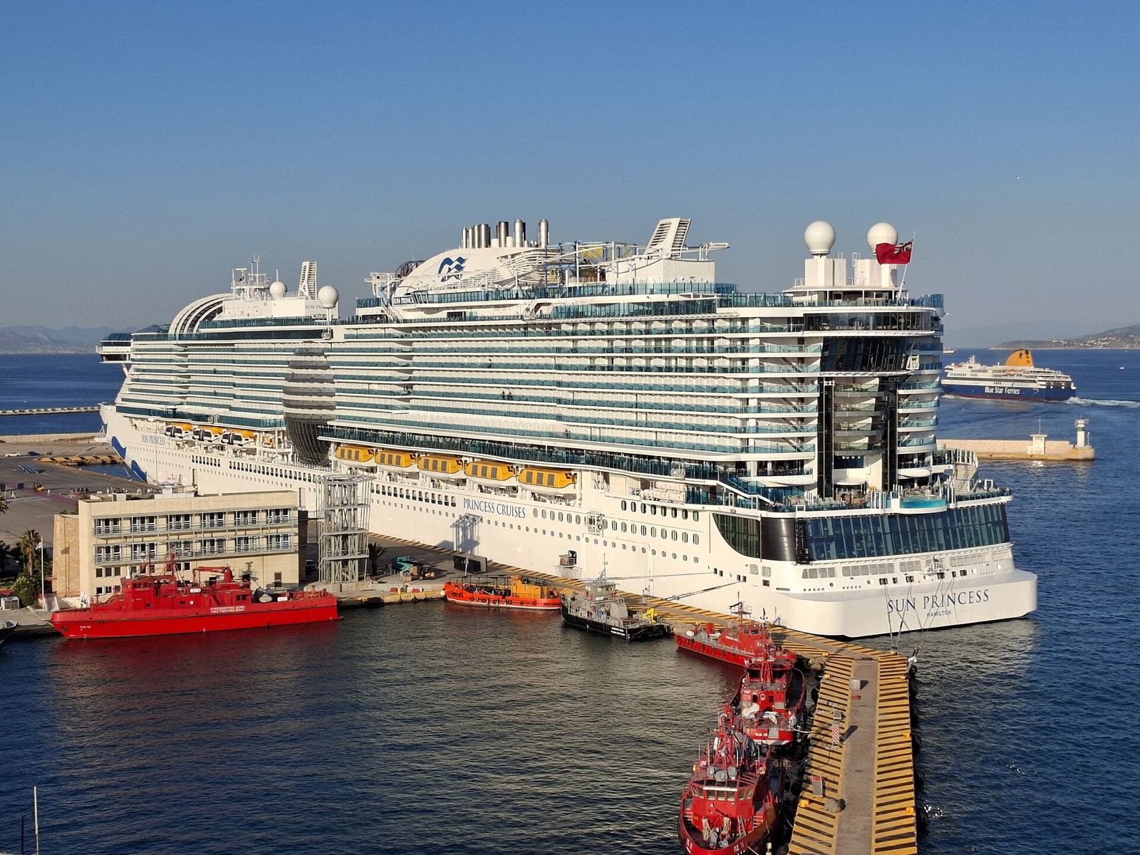 Sun Princess, exterior